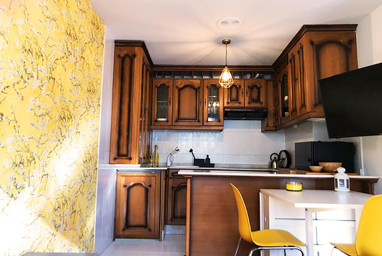 Yellow Home Сантяго де Компостела Екстериор снимка