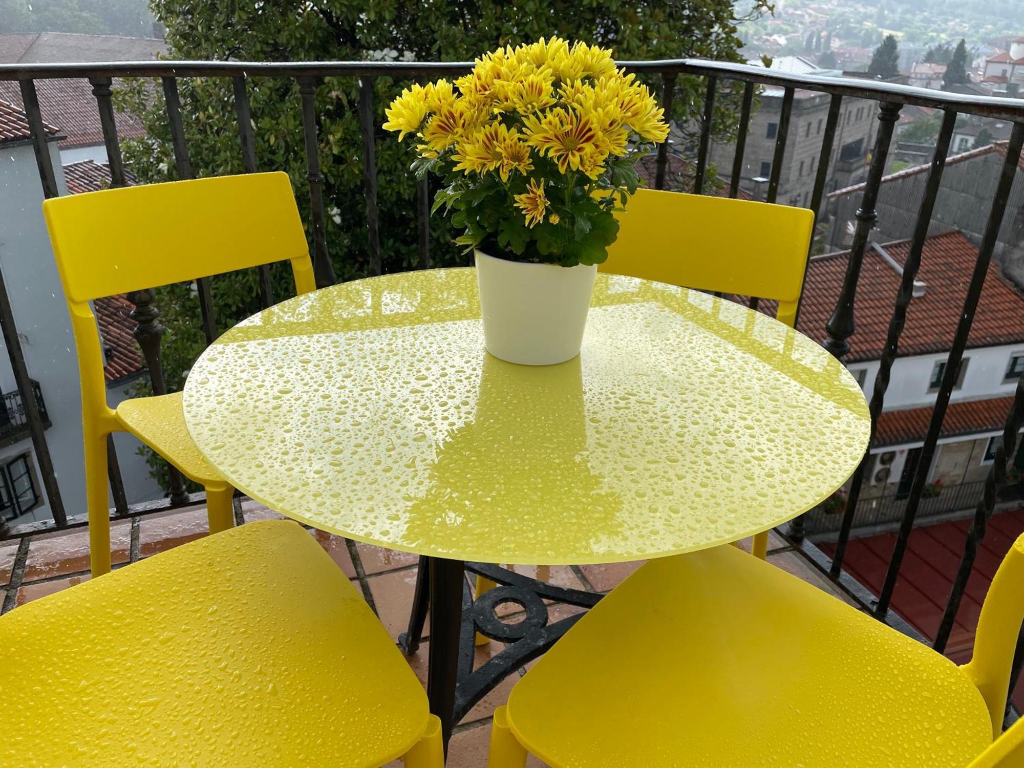 Yellow Home Сантяго де Компостела Екстериор снимка